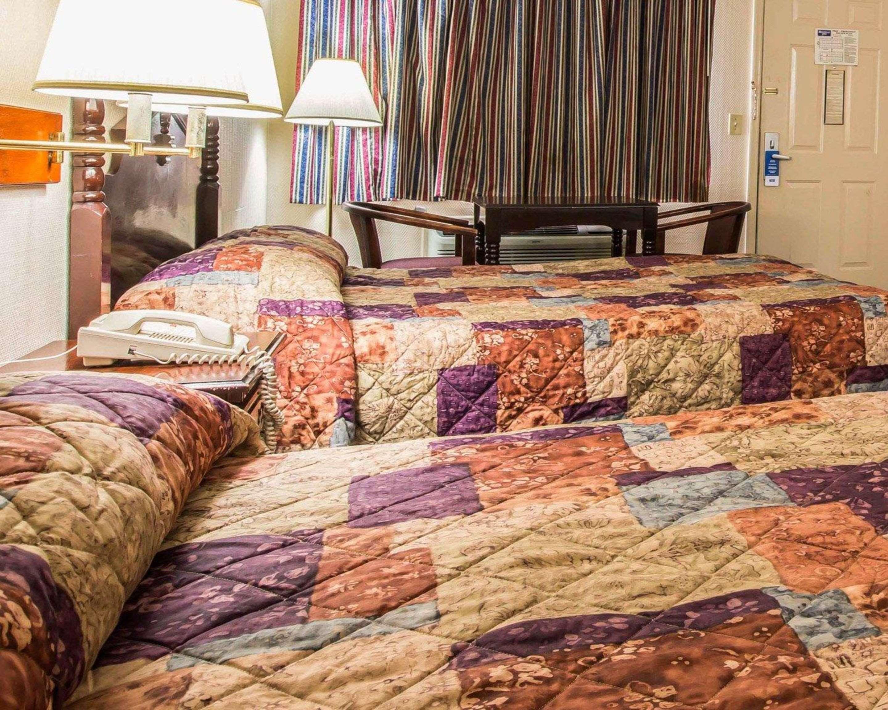 Rodeway Inn Феникс-сити Экстерьер фото
