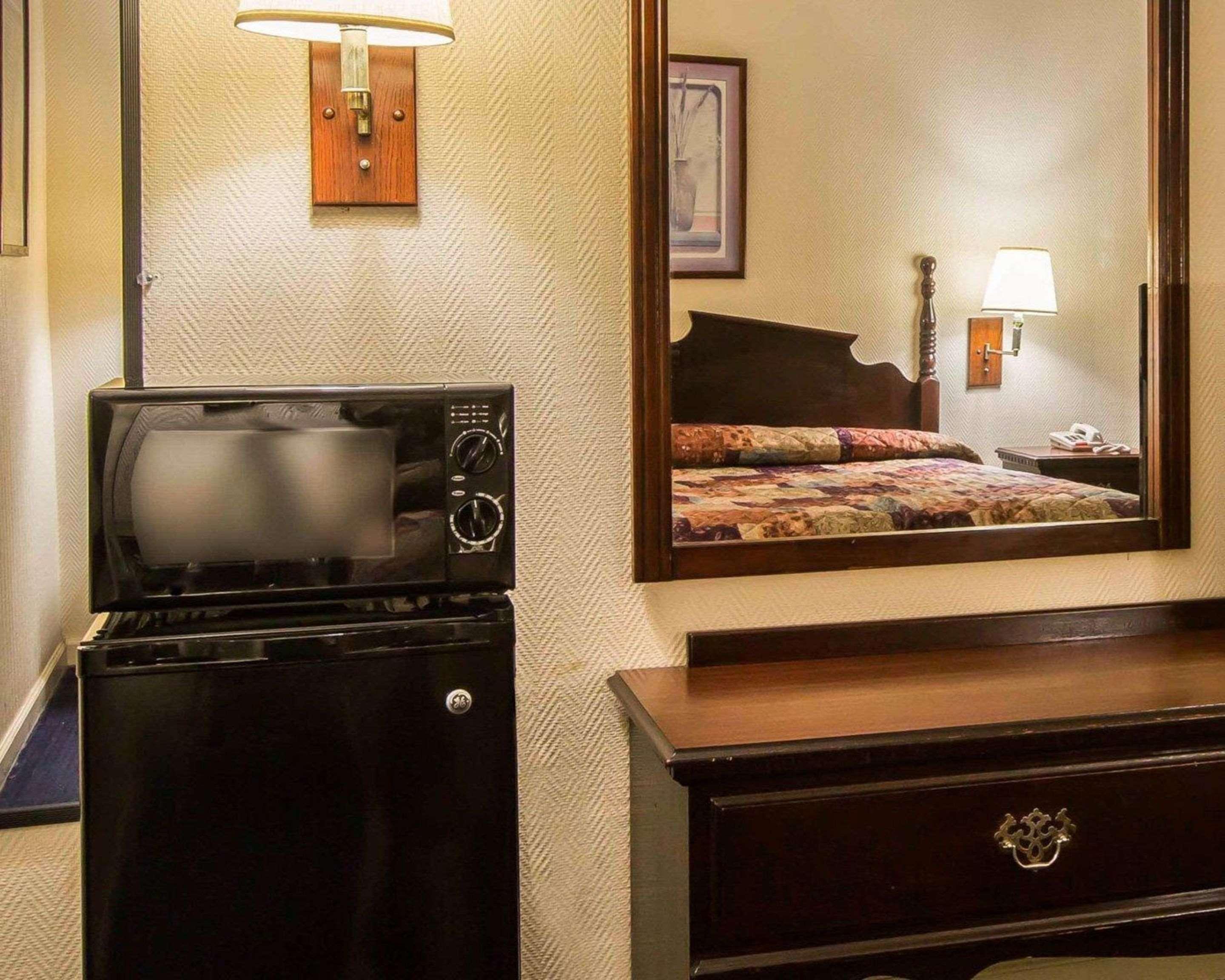 Rodeway Inn Феникс-сити Экстерьер фото